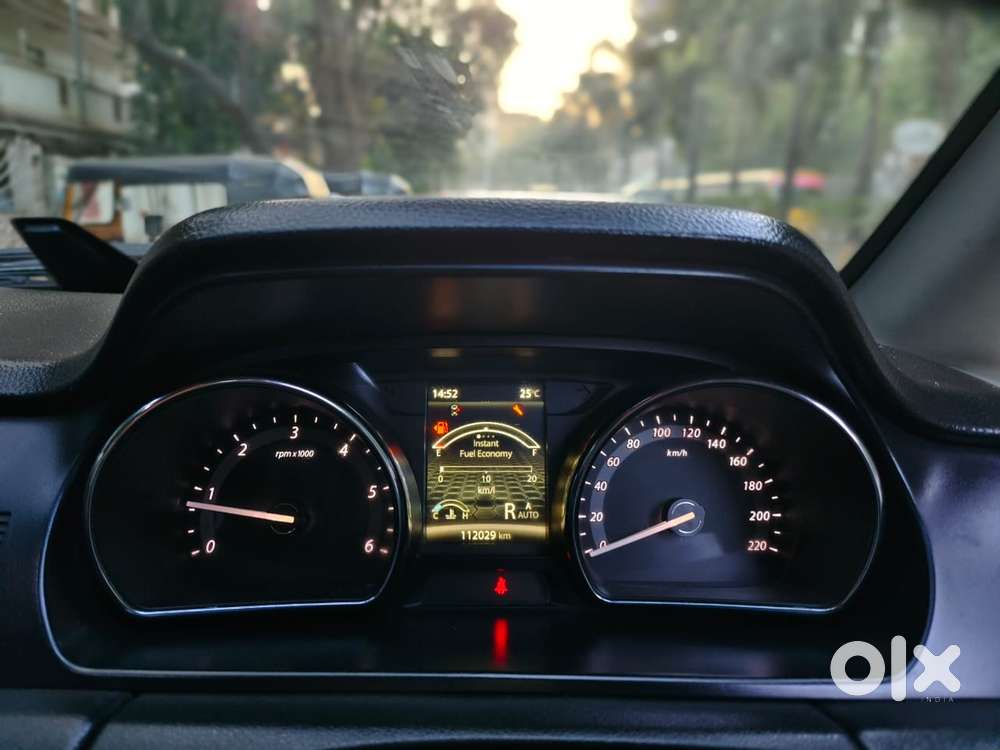 Tata Hexa 2.2 Xta 4x2 7 Str Dual Tone, 2017, Diesel