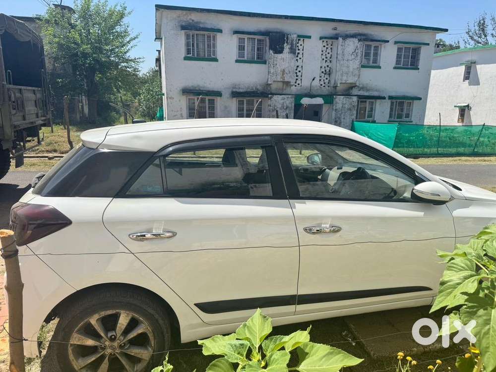 Hyundai I20 2016 Diesel 100000 Km Driven