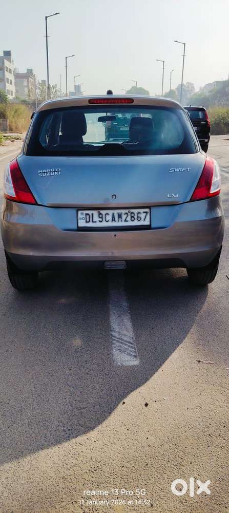 Maruti Suzuki Swift Lxi Option, 2017, Petrol