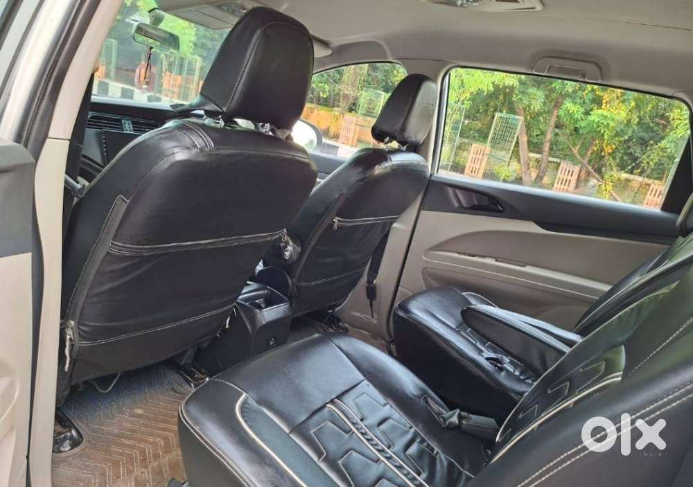 Mahindra Marazzo M2, 2018, Diesel