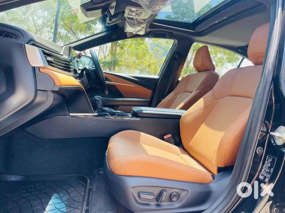Toyota Camry, 2026, Petrol