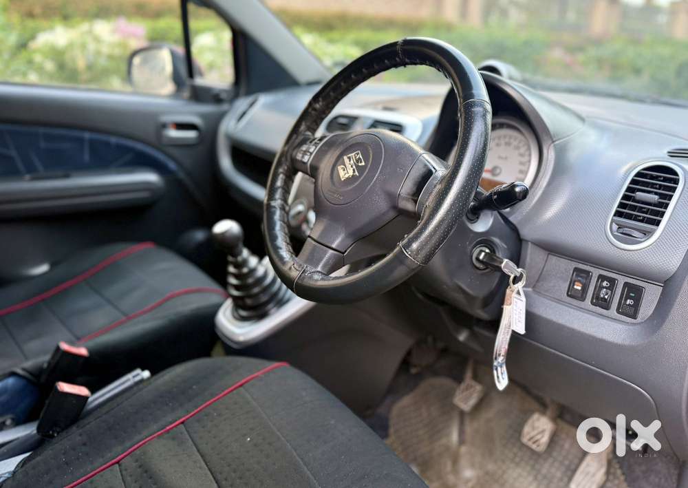 Maruti Suzuki Ritz Zxi, 2011, Petrol
