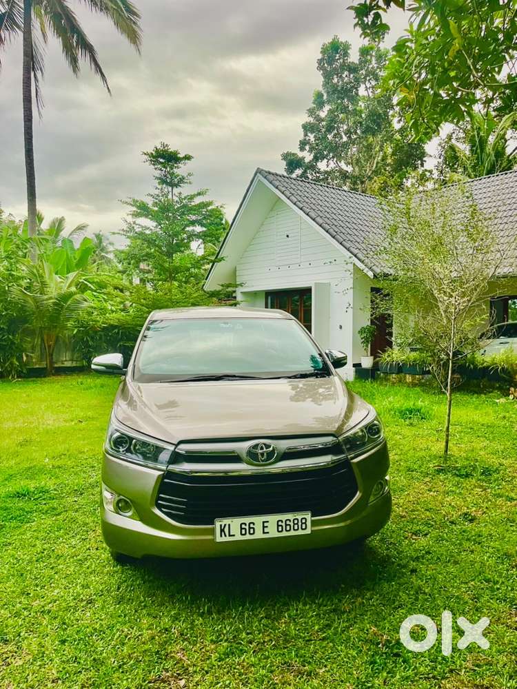 Toyota Innova Crysta 2017 Re