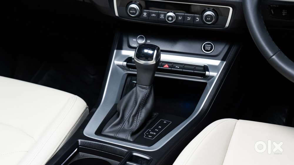 Audi Q3 40 Tfsi Premium Plus, 2025, Petrol