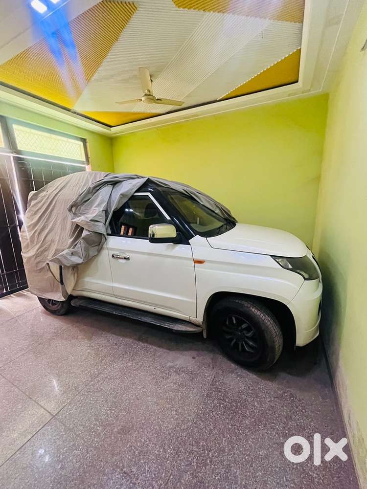Mahindra Tuv 300 2018