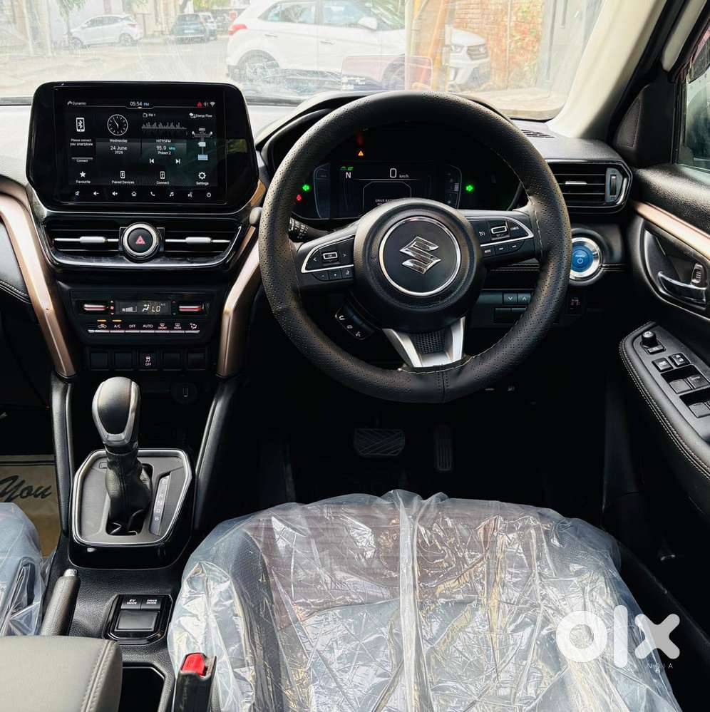 Maruti Suzuki Grand Vitara 1.5 Zeta Plus Intelligent Hybrid Ecvt, 20..