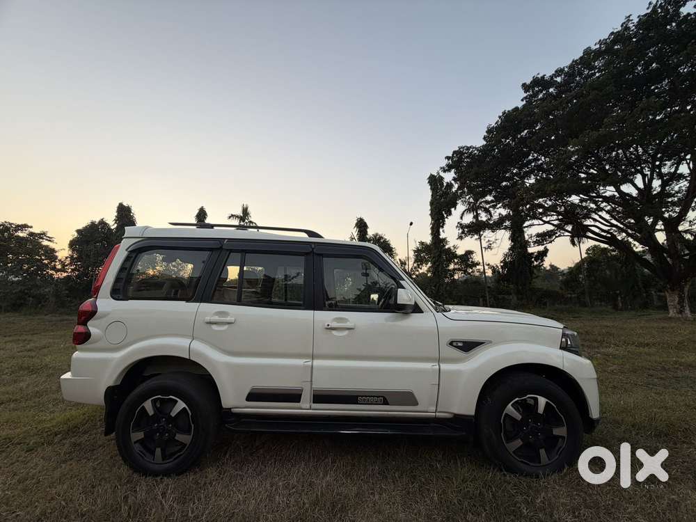 Mahindra Scorpio Classic 2.2 S 11 Mt 7 Str, 2023, Diesel
