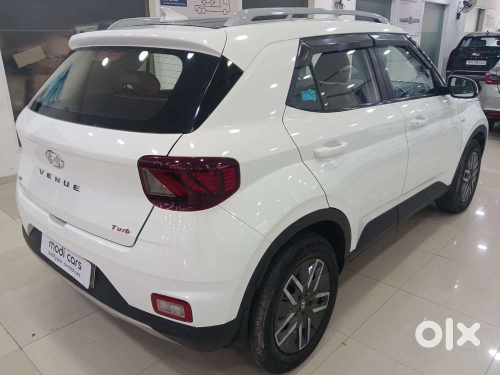 Hyundai Venue 1.0 Sx Turbo Imt Dual Tone Sport, 2021, Petrol