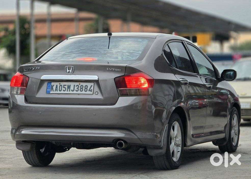 Honda City V At Exclusive, 2010, Petrol