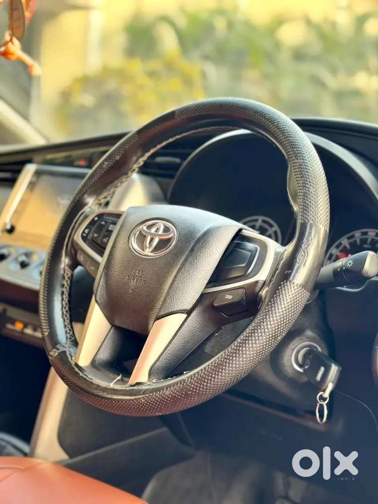Toyota Innova Crysta 2023 Diesel 140000 Km Driven