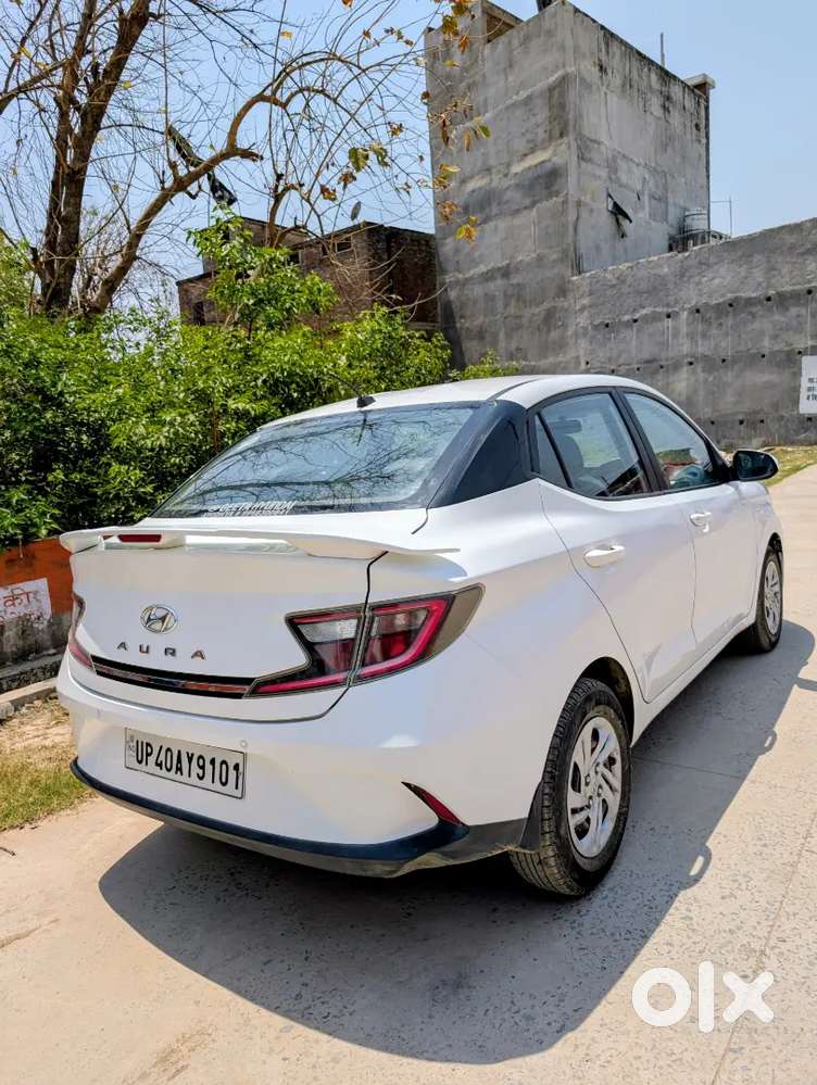 Hyundai Aura 2023 Cng  43000 Km Driven