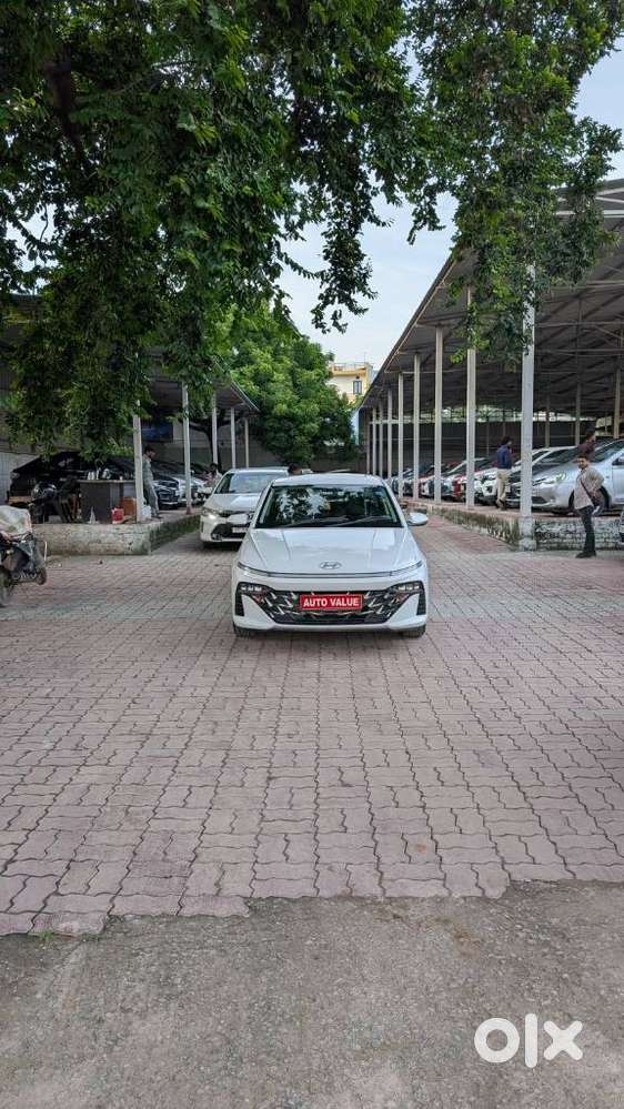 Hyundai Verna 1.5 Mpi Mt Sx (o), 2024, Petrol