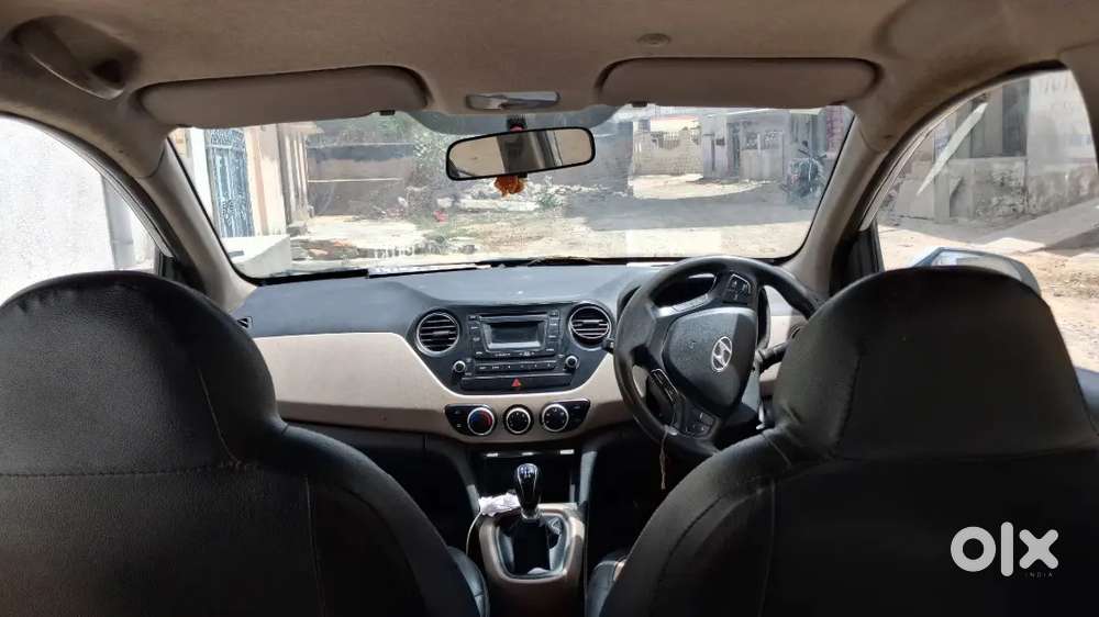Hyundai Xcent Diesel 2015 Variant