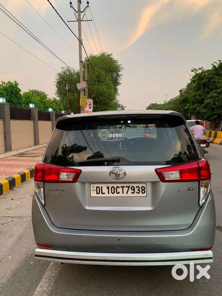 Toyota Innova Crysta 2.7 Gx Mt, 2016, Cng & Hybrids