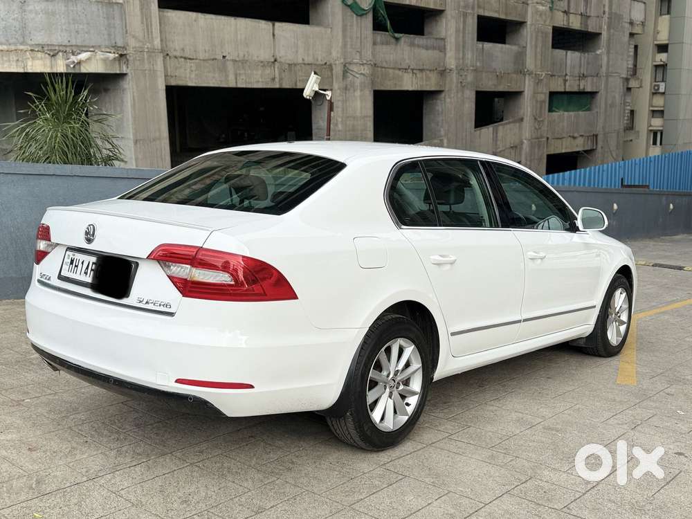 Skoda Superb 1.8 Elegance Tsi At, 2015, Petrol
