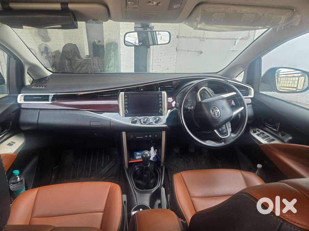 Toyota Innova Crysta 2024