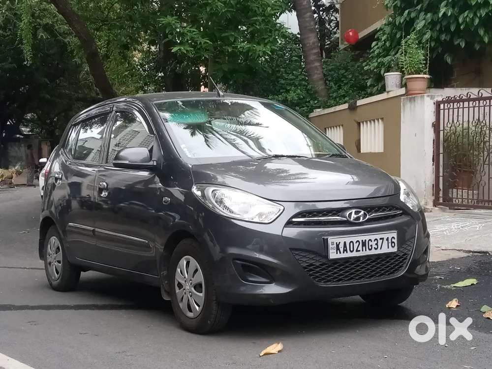 Hyundai I10 Sportz 2012 Car