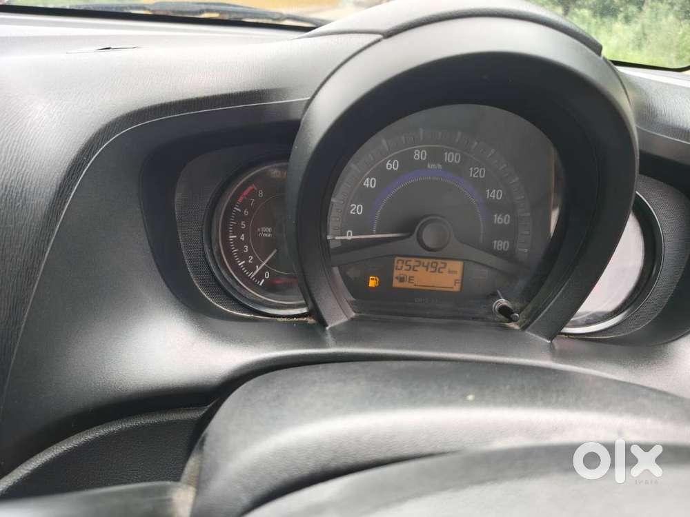Honda Amaze 2015 Petrol Mt