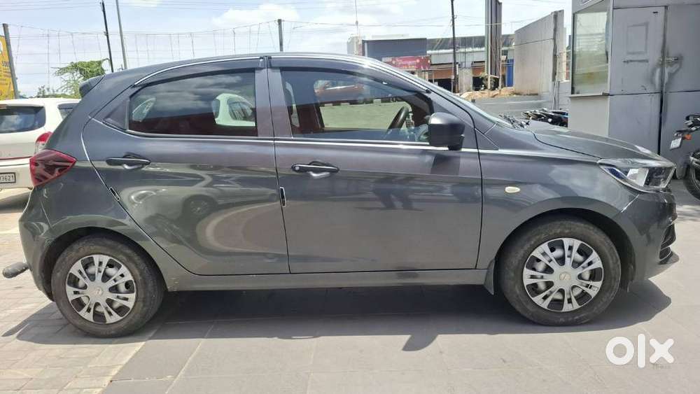 Tata Tiago 1.05 Revotorq Xe, 2022, Petrol