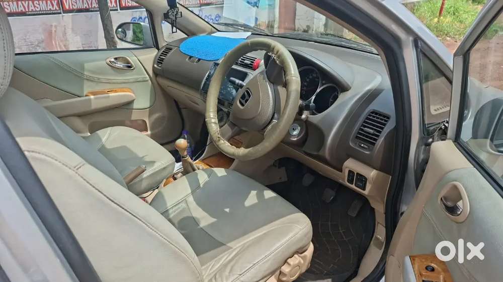Honda City Zx 2005 Petrol Well Maintained( December)