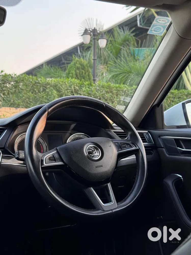 Skoda Superb 2.0 L&k Tsi At, 2020, Petrol