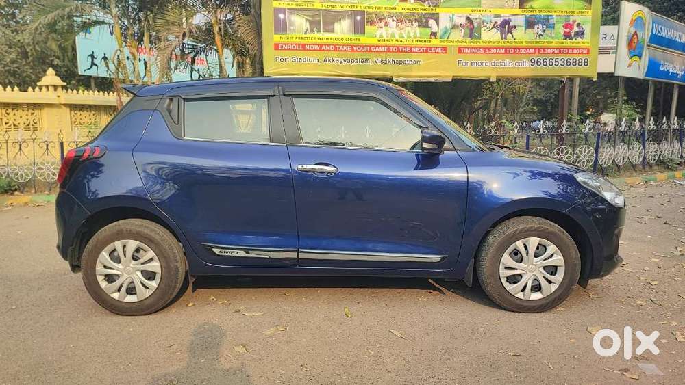 Maruti Suzuki New-gen Swift Vxi, 2023, Petrol
