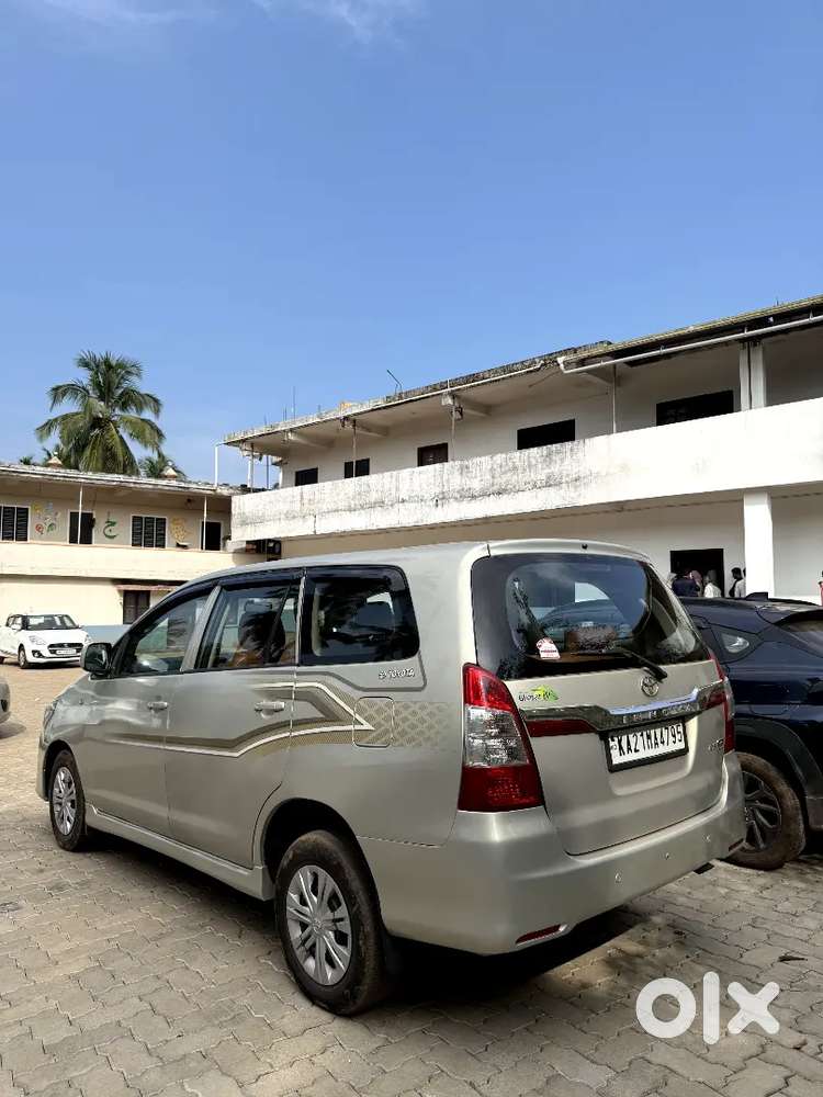 Toyota Innova 2015 Diesel Well Maintained