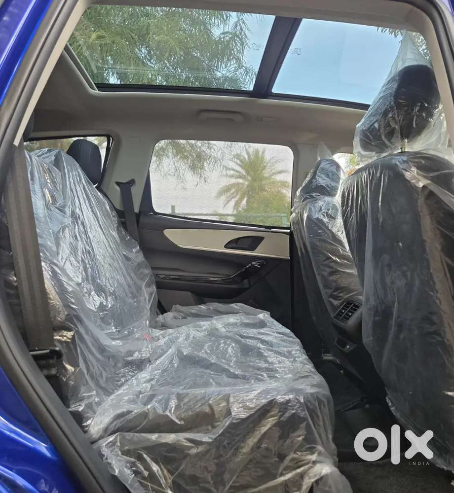 Mahindra Xuv700 Diesel 2025