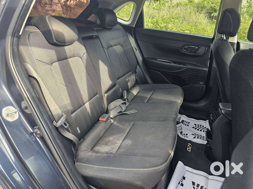 Hyundai I20 Asta (o) 1.2 Mt, 2022, Petrol