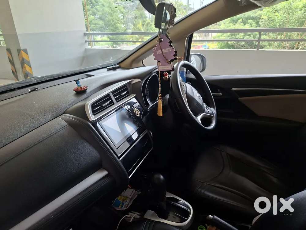 Brand New Condition Top End Automatic Jazz