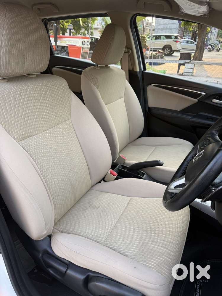 Honda Jazz V Automatic, 2017, Petrol