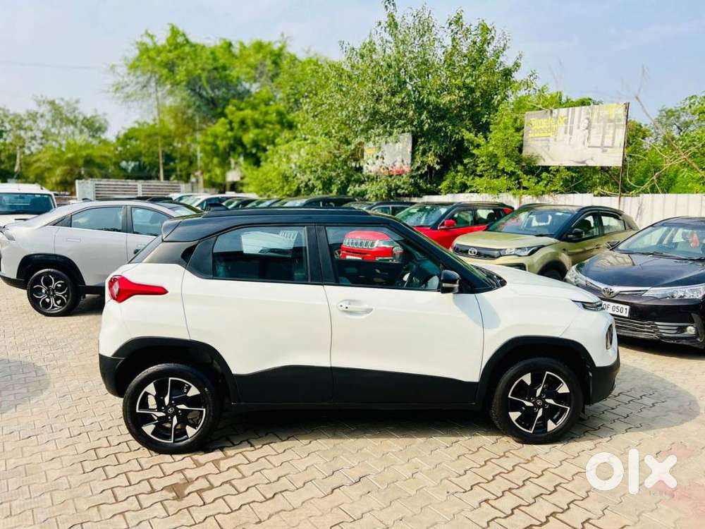 Tata Punch Creative Flagship Dual Tone Amt, 2025, Petrol
