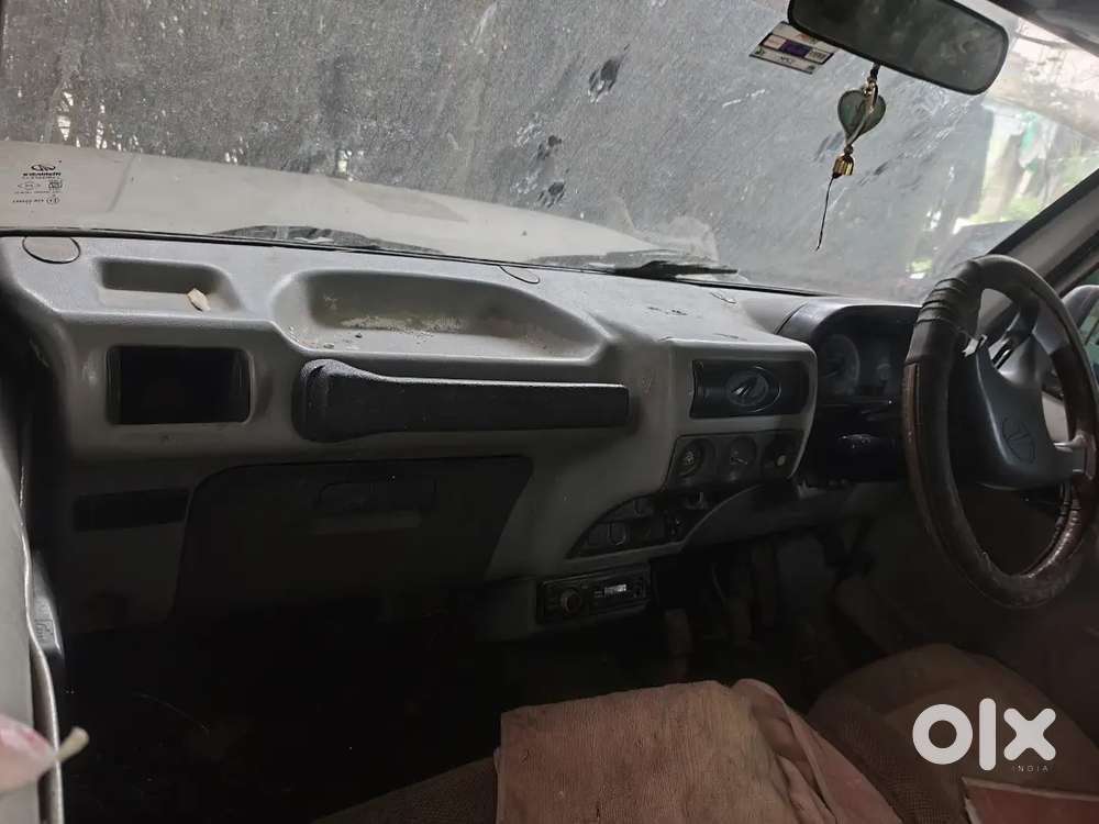 Mahindra Bolero Neo 2011 डीज़ल मैनुअल