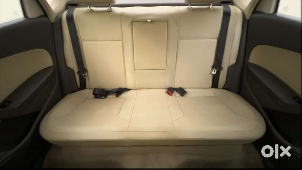 Volkswagen Vento Petrol Highline, 2014, Petrol
