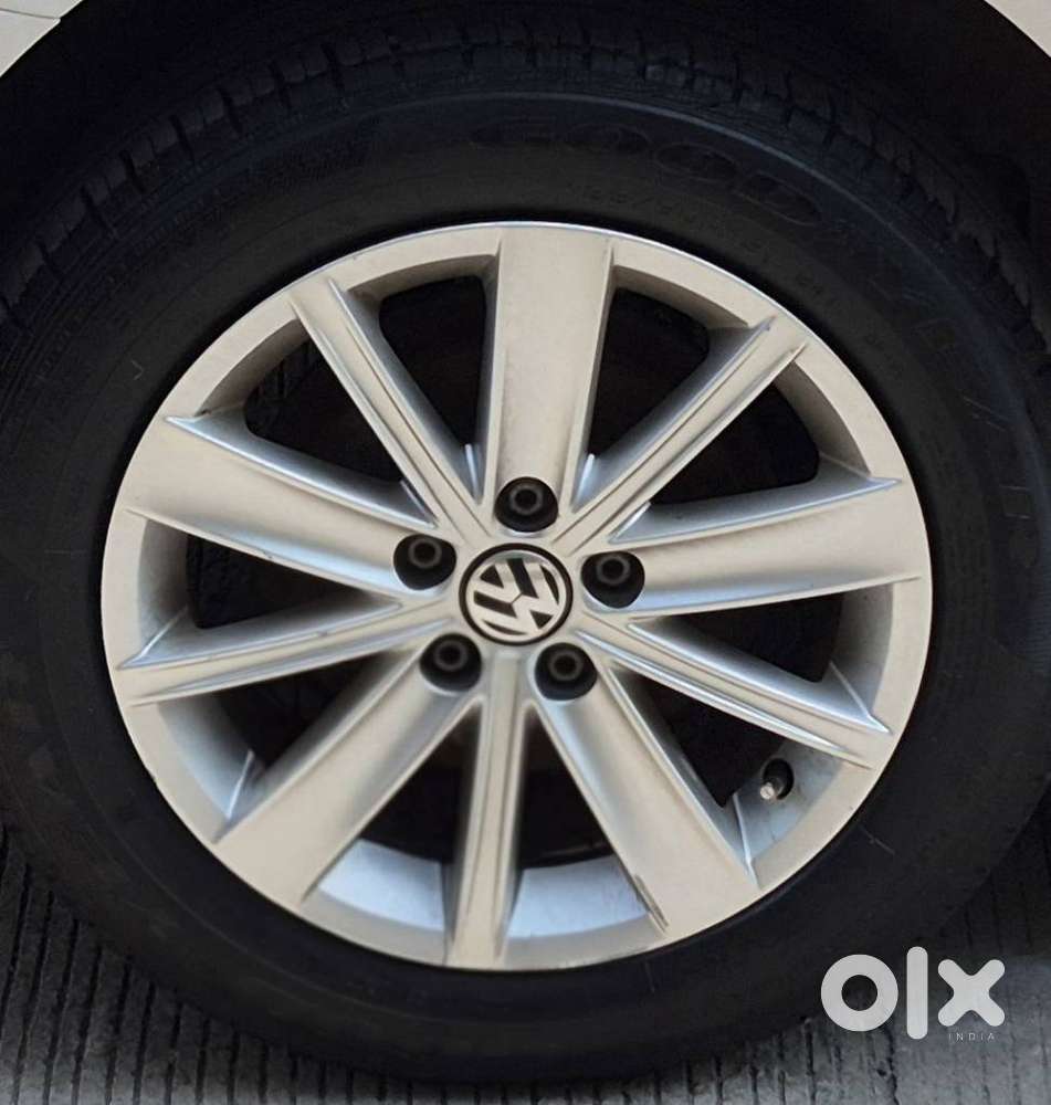 Volkswagen Vento 1.2l Tsi Highline Plus At Petrol, 2017, Petrol