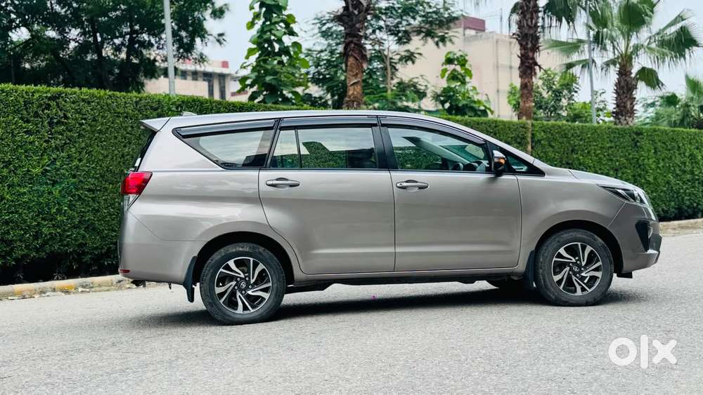 Toyota Innova Crysta [2020-ongoing] 2.4 Gx 7 Str, 2021, Diesel