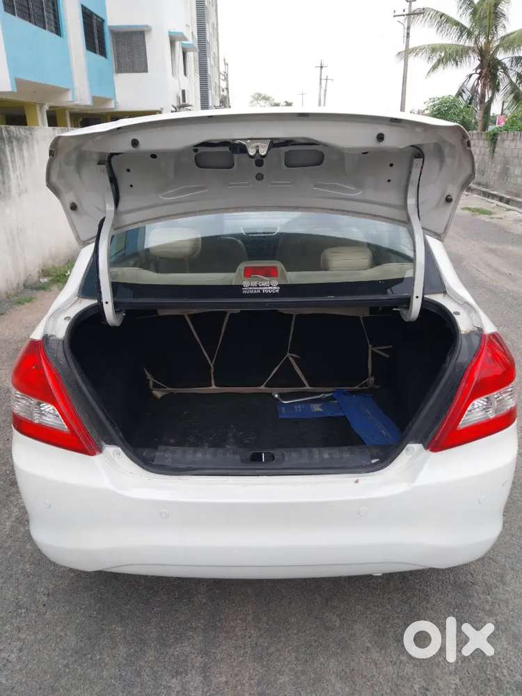 Maruti Swift Dzire Zxi
,petrol
,button Start
2016-2017 Reg,airbag,abs,