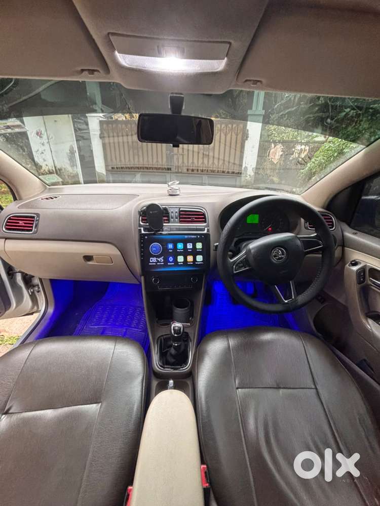 Skoda Rapid Elegance 2014