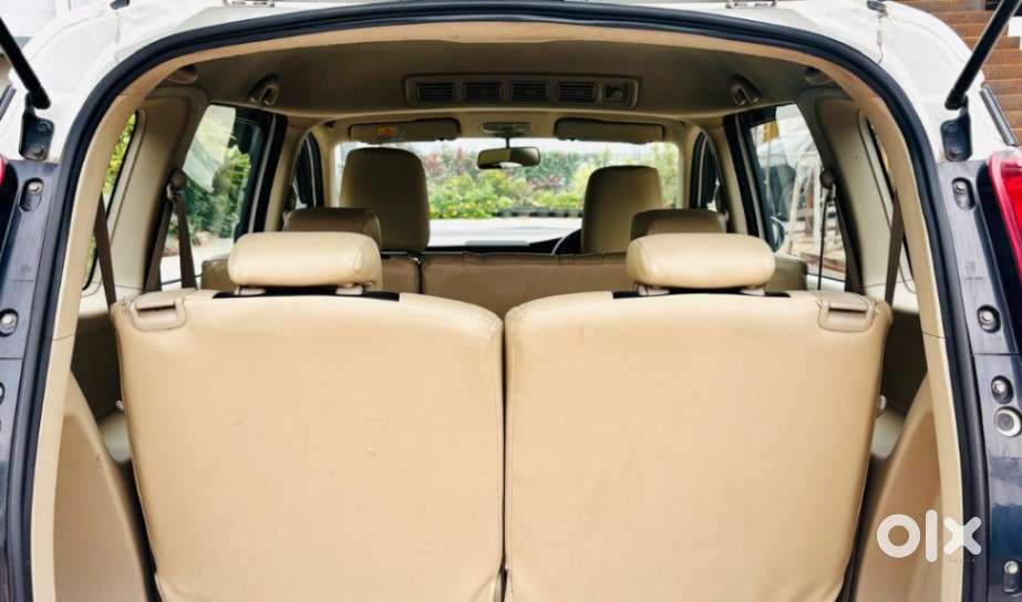 Maruti Suzuki Ertiga Zxi At Petrol, 2019, Petrol