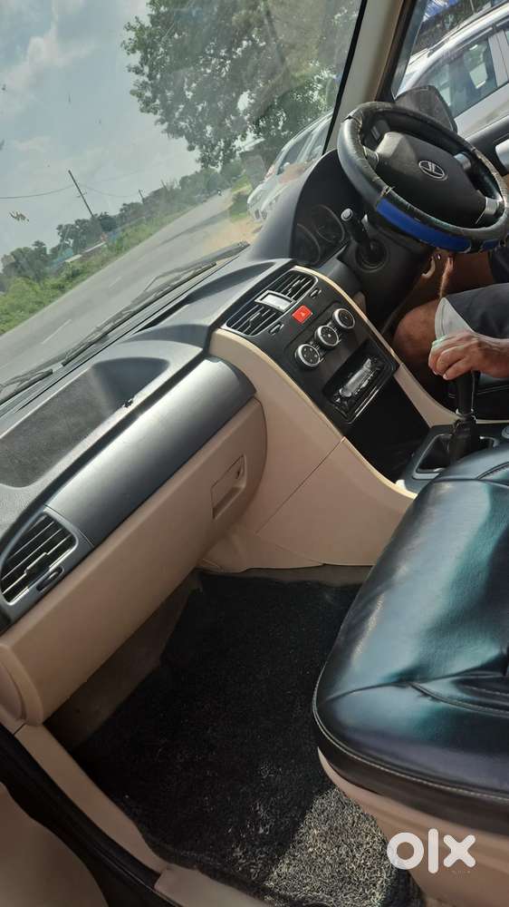 Tata Safari Storme, 2015