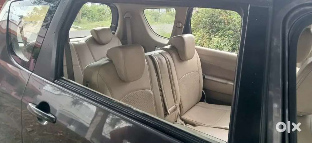 Maruti Suzuki Ertiga 2012