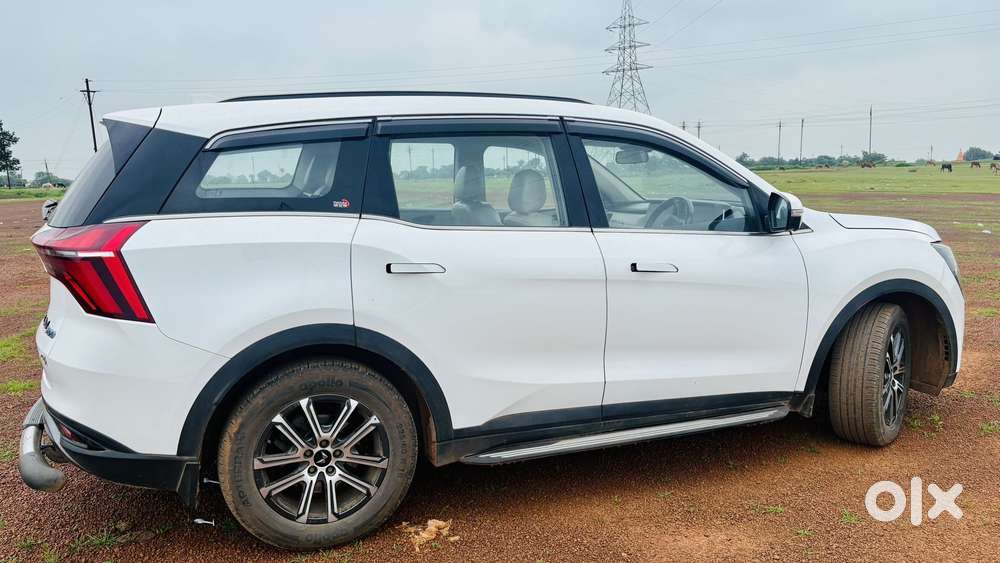 Mahindra Xuv700 2.2 Ax 7 Diesel Mt Luxury Pack Str, 2025, Diesel