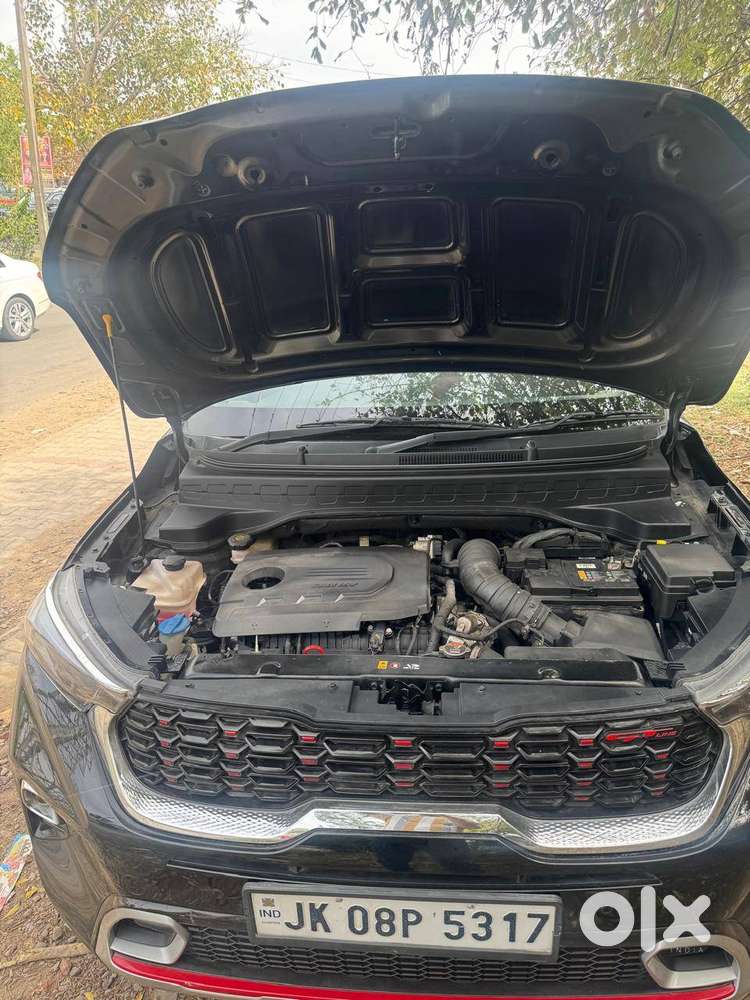 Kia-sonet D1.5 6at Gtx Plus, 5 Seater, Aurora Black Pearl Colour