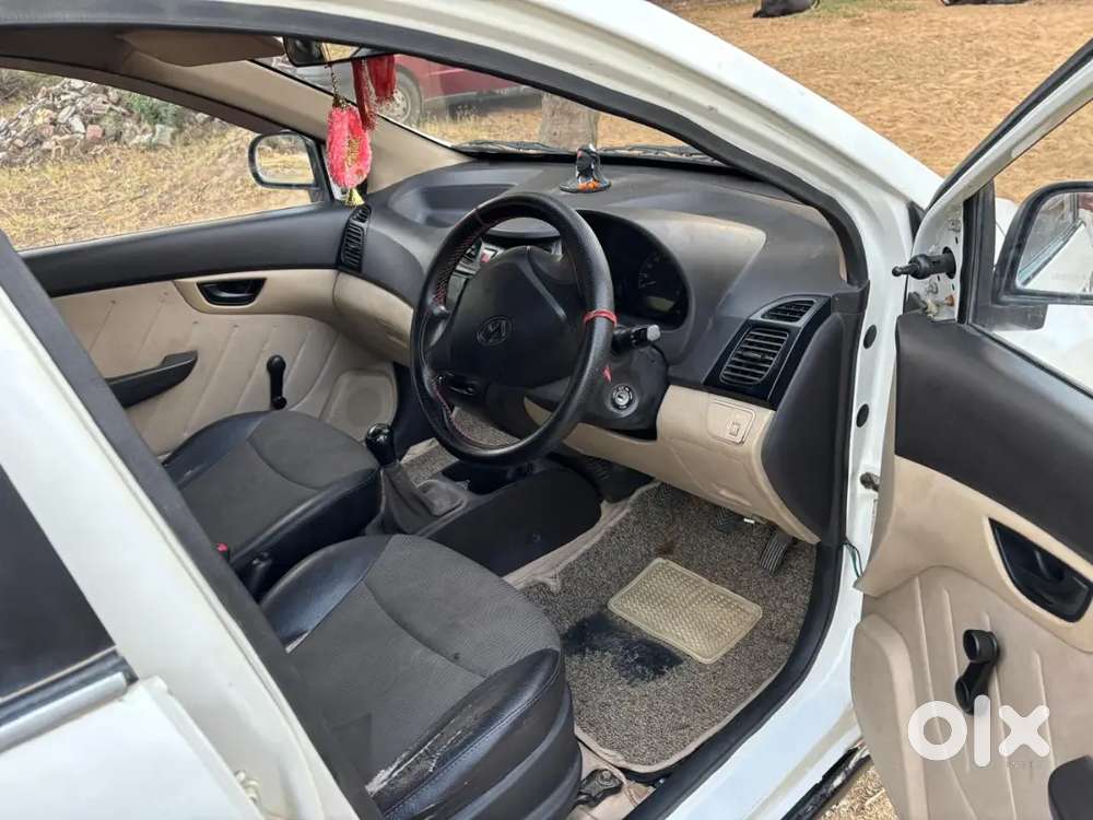 Hyundai Eon D-lite+ Petrol Manual 2014 Year