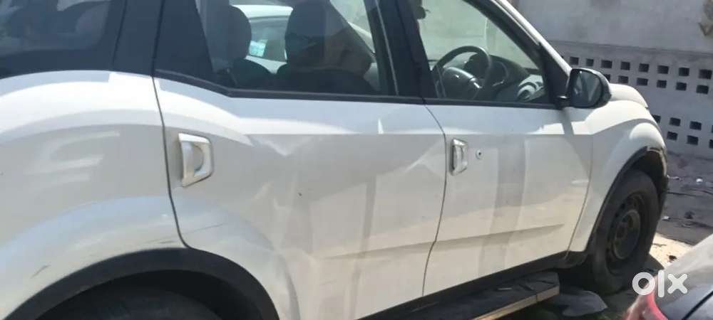 Mahindra Xuv500 2019 Diesel 99000 Km Driven