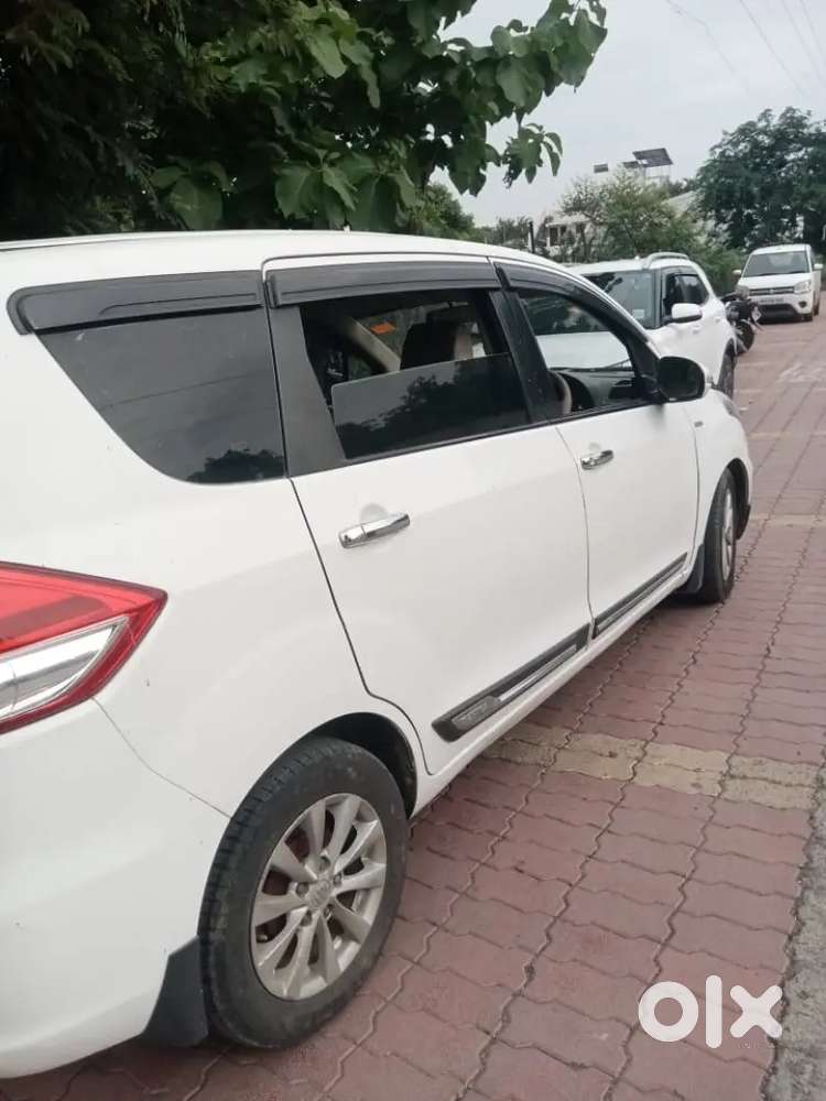 Maruti Suzuki Ertiga 2013