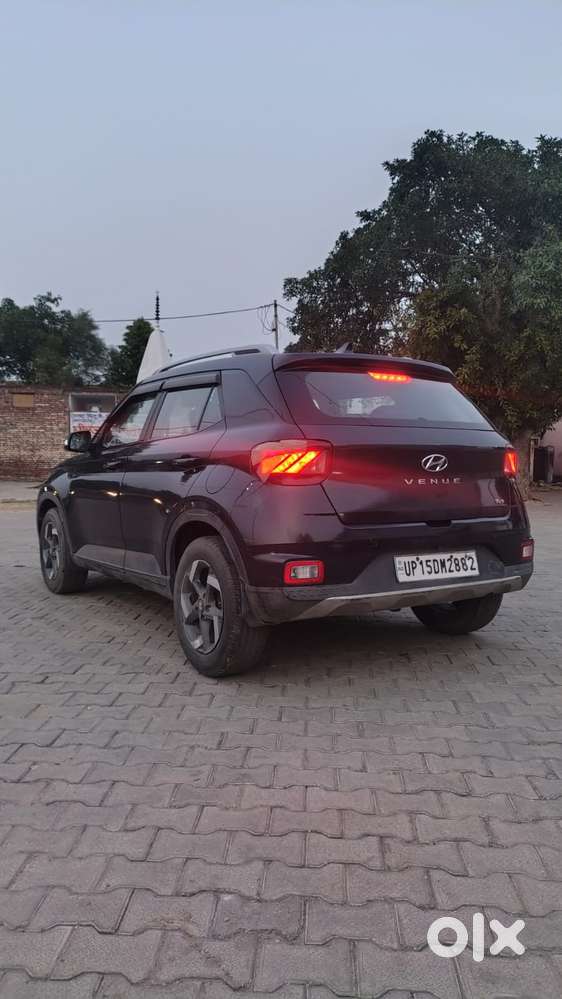 Hyundai Venue 1.0 Sx Turbo Imt Dual Tone Sport, 2021, Petrol