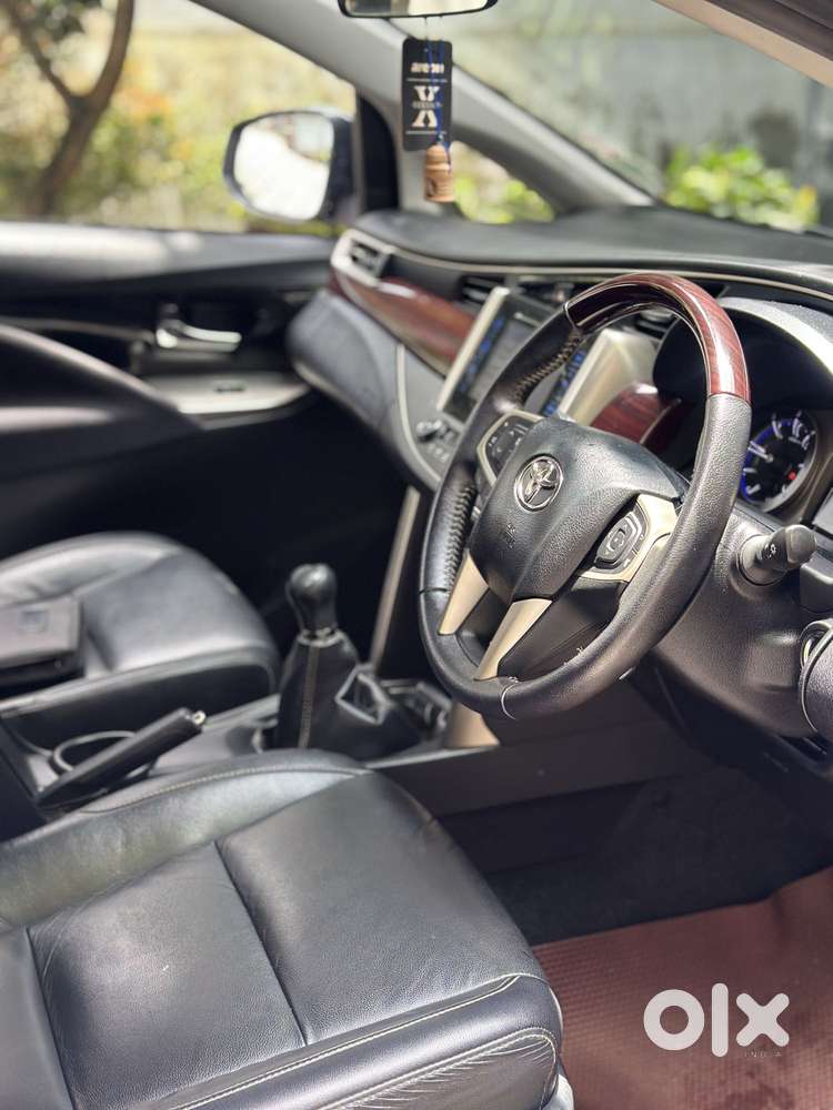 Toyota Innova Crysta 2.4 Z 7 Str, 2016, Diesel