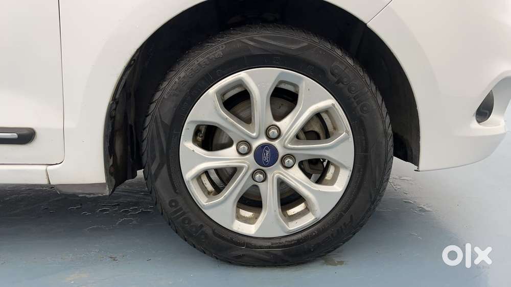 Ford Figo 2012-2015 Petrol Titanium, 2018, Petrol