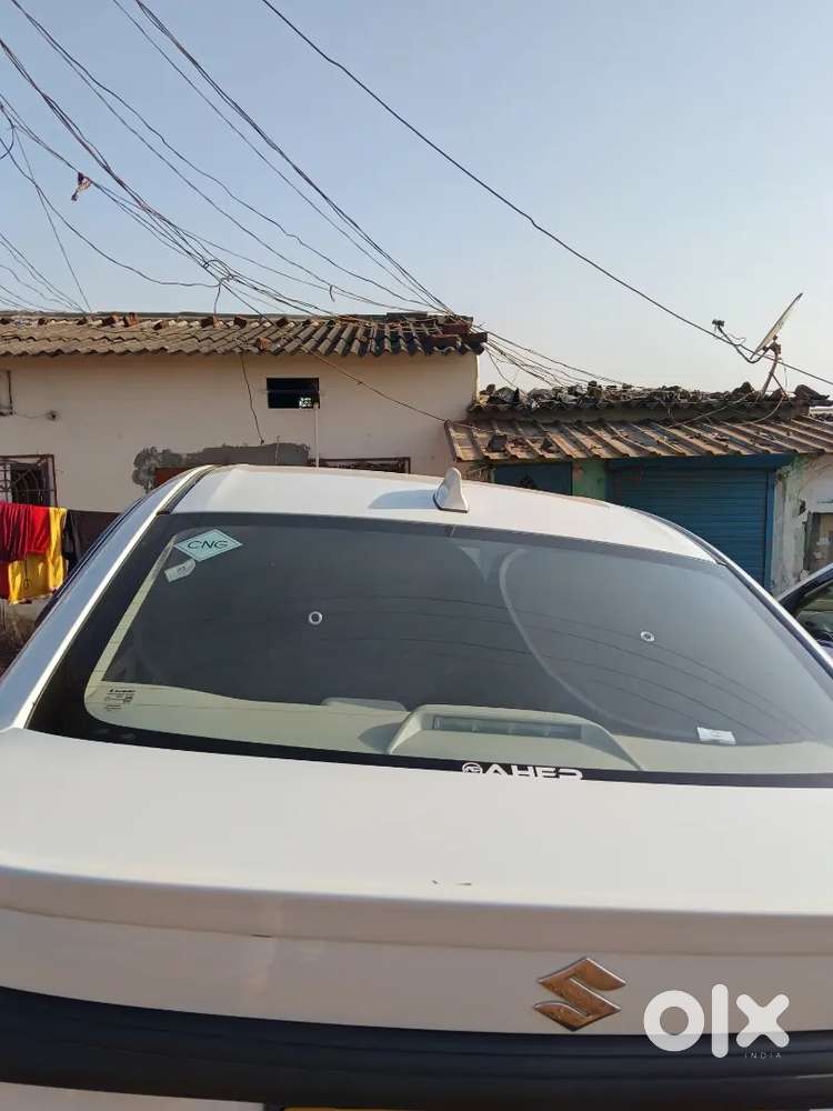 Maruti Suzuki Dzire 2023 Cng & Hybrids 140000 Km Driven